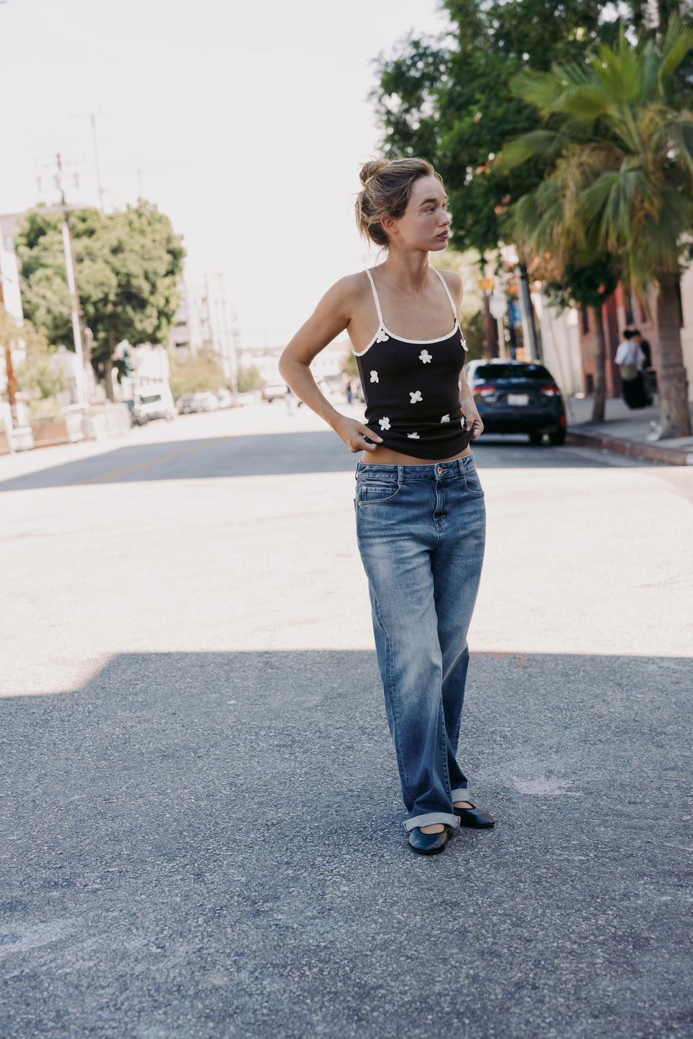 ZARA ТОП В РУБЧИК С ЦВЕТАМИ, КОРИЧНЕВЫЙ