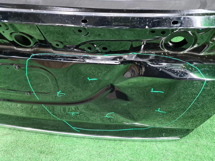 Крышка багажника Voyah Dream (2021-н.в.)