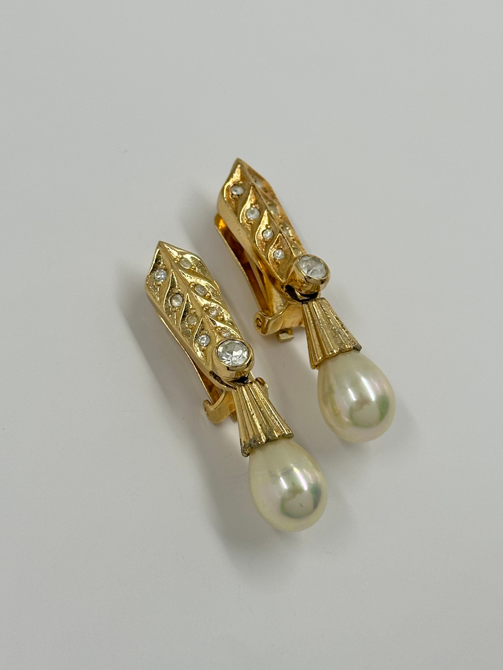 Клипсы с «жемчугом» и кристаллами Chrstian Dior