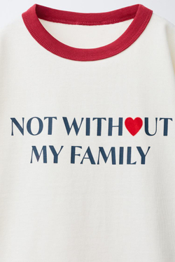 ZARA ФУТБОЛКА С КОНТРАСТНЫМИ ДЕТАЛЯМИ И НАДПИСЬЮ, ЭКРЮ