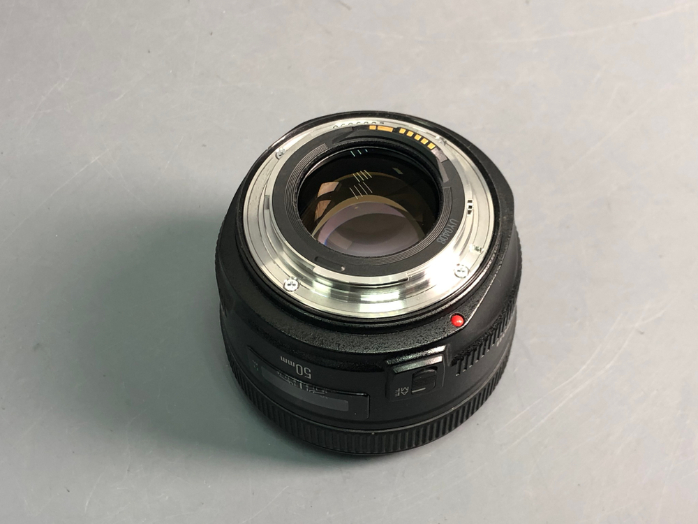 Canon EF 50mm 1.2L USM