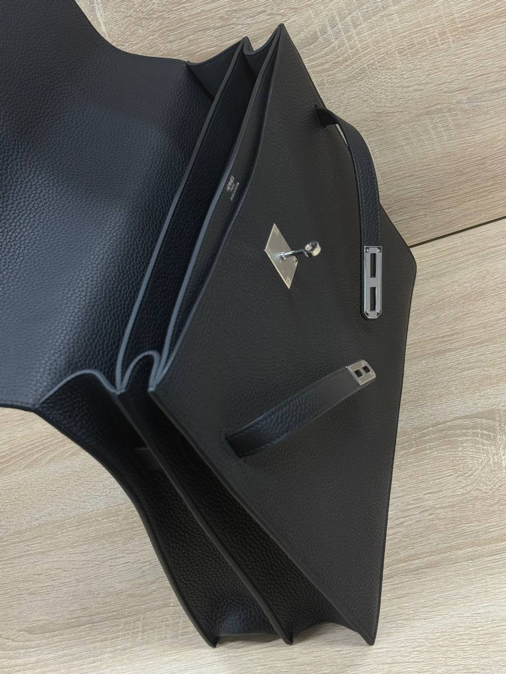 Портфель Hermes