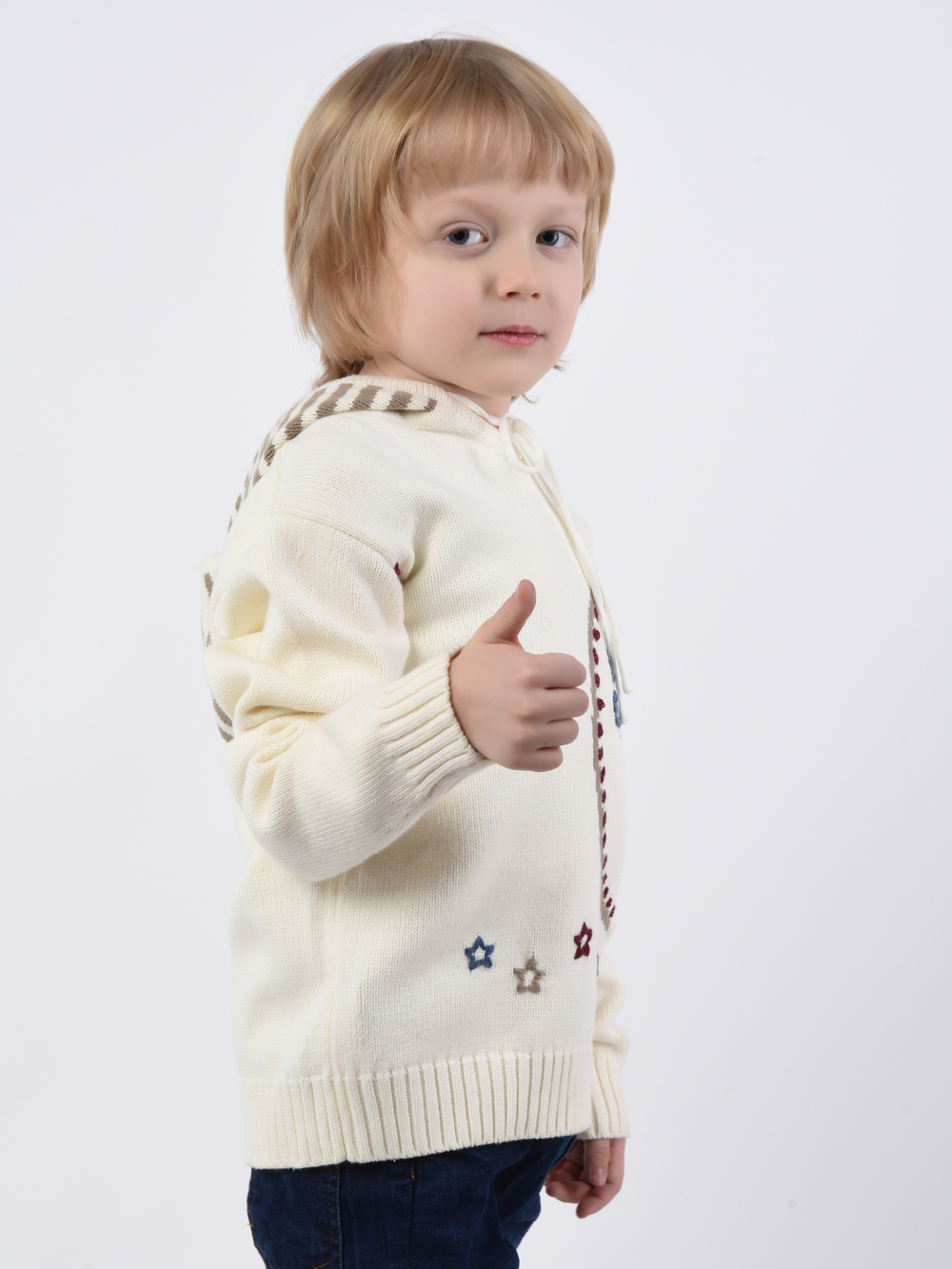 Свитер с капюшоном для мальчика