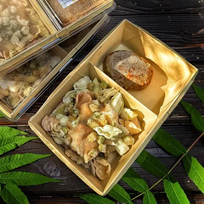 Фотография Макароны с кабачком и мясной котлетой/350 гр купить в магазине Афлора