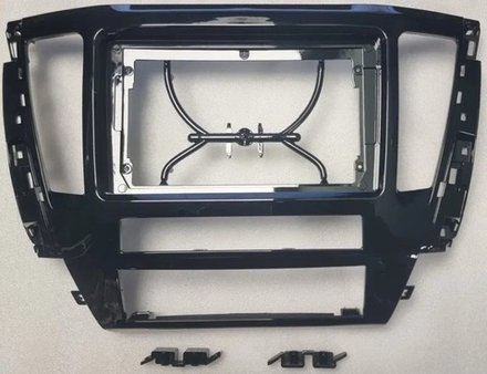 Магнитола для Mitsubishi Pajero Sport 3 2020-2024, Montero Sport (прямоугольный климат, рамка 9) - Carmedia EW-9638-2 QLed+2K, Android 13, TS20, CarPlay, 4G SIM-слот