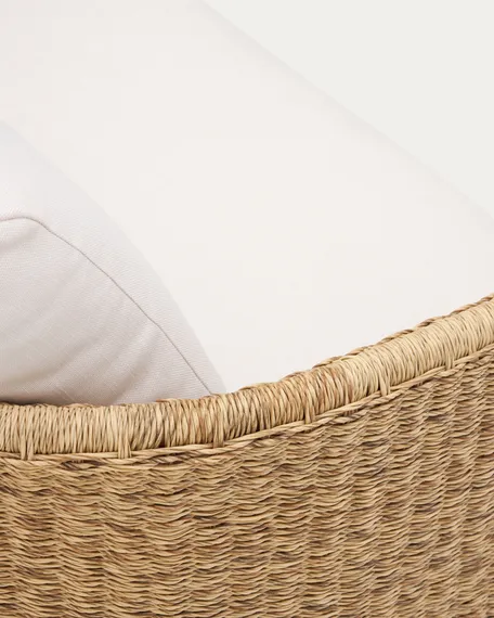 Трехместный диван Xoriguer из ротанга и массива эвкалипта