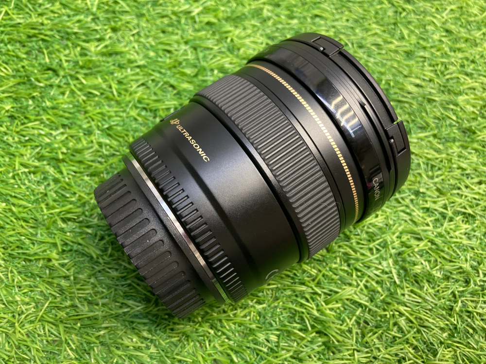 Canon EF 20mm 2.8 USM