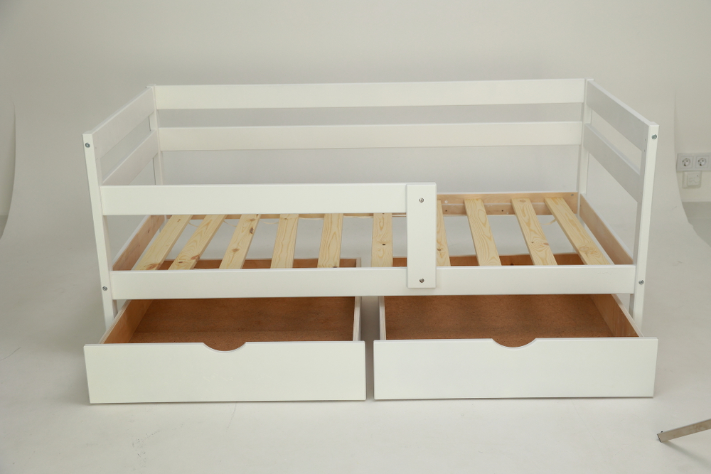 Кровать подростковая "Софа" 180*90 см белый 1 борт, (Pirogova wood)