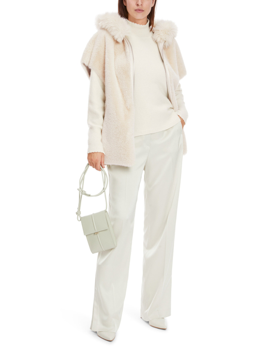 Жилет из экомеха