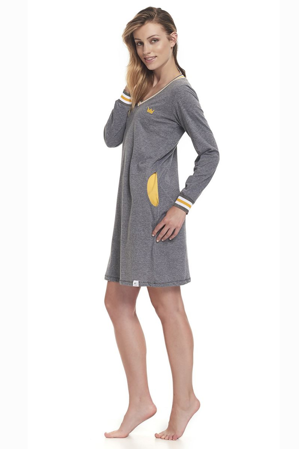 Сорочка с желтыми полосами на воротнике, манжетах и карманах (Размер: S) (Цвет: серый)