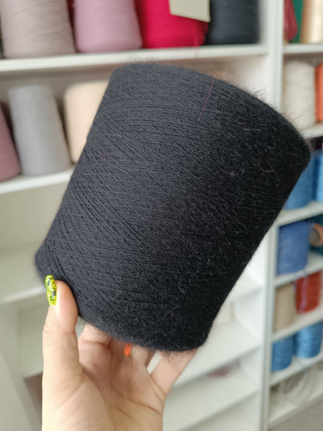 Ангора 70%, нейлон 30% - рандомный цвет