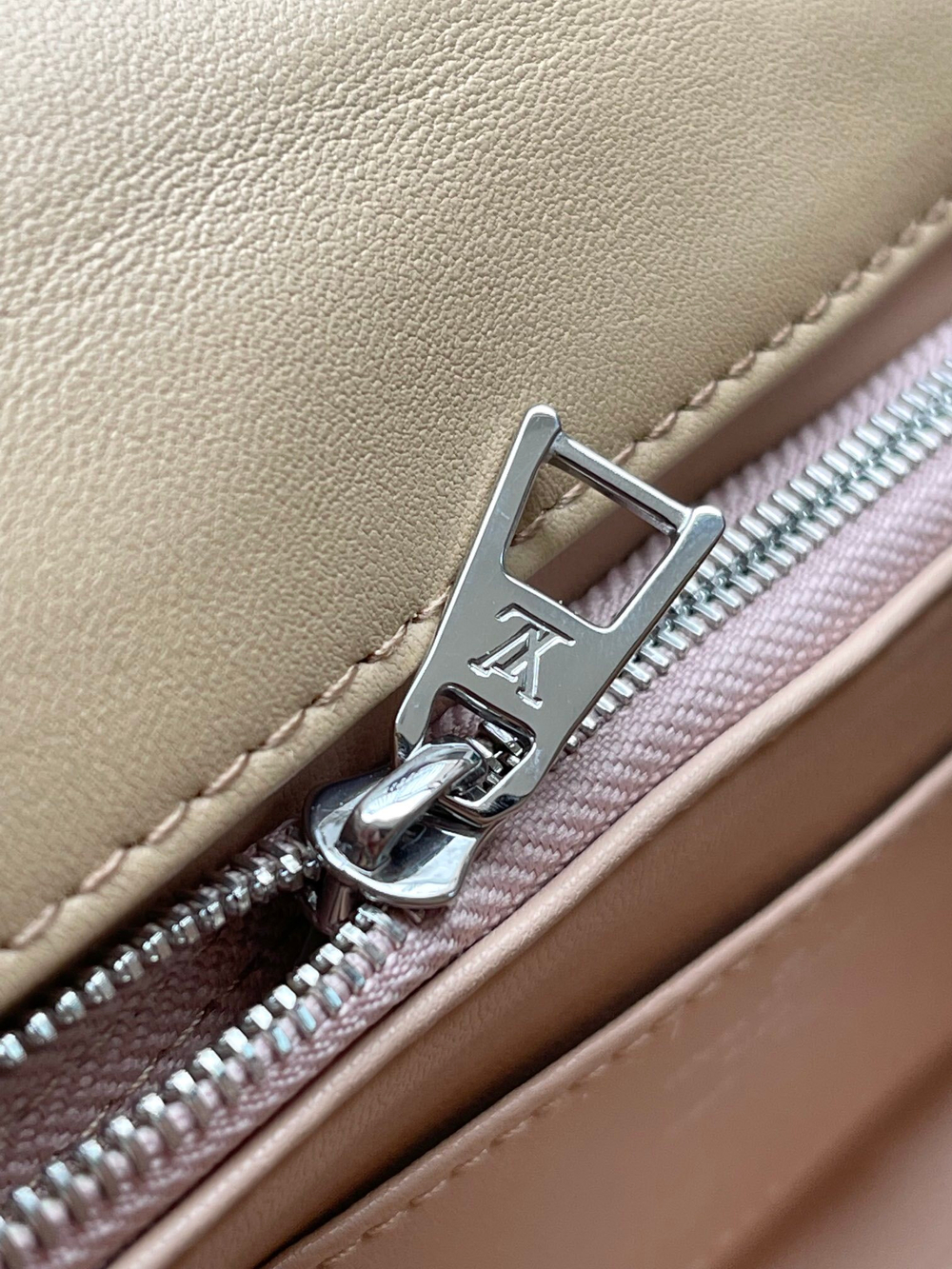 Louis Vuitton GO-14 MM