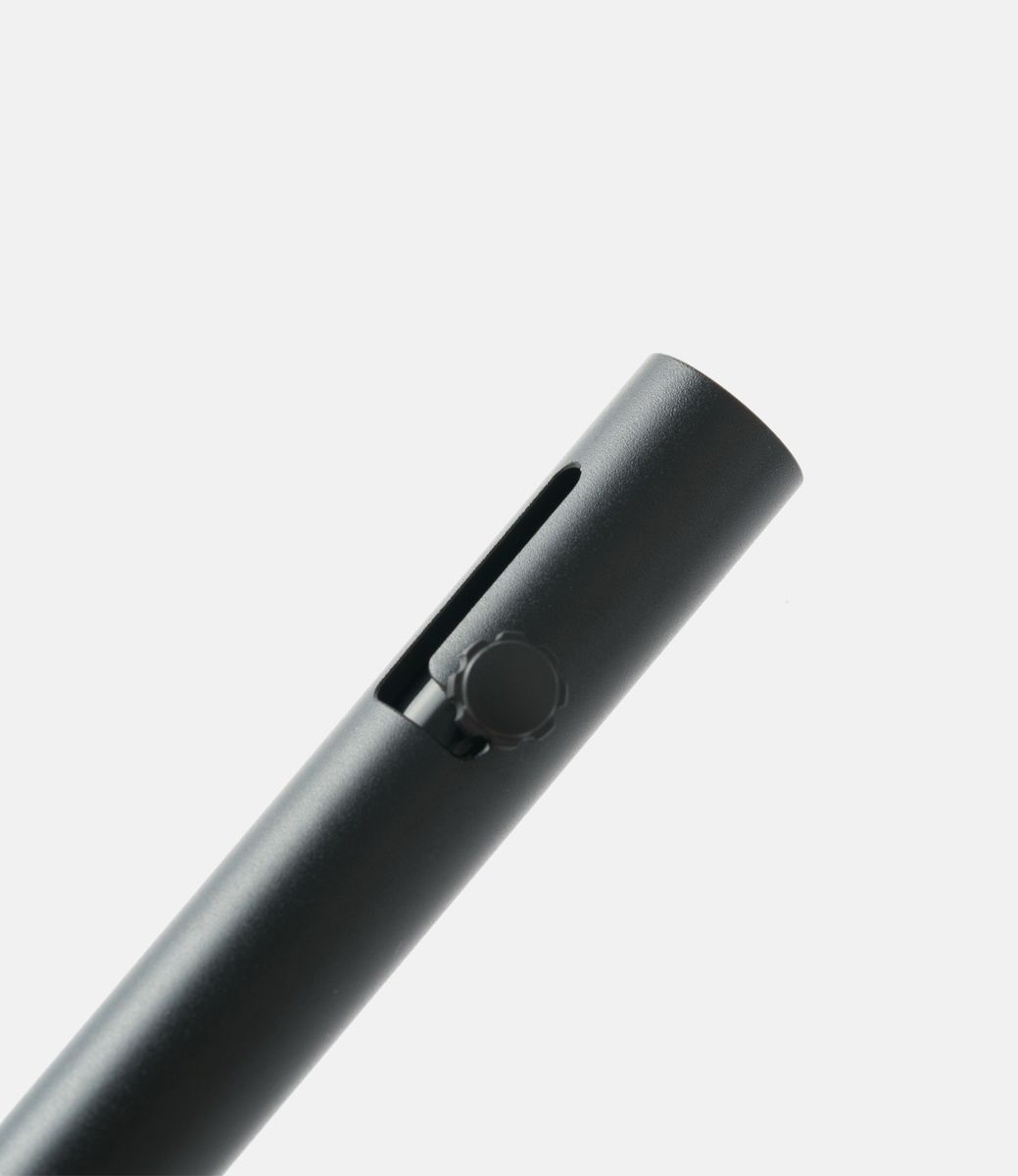Ensso BOLT Fountain Pen Black Aluminum Set — перьевая ручка с выдвижным стержнем