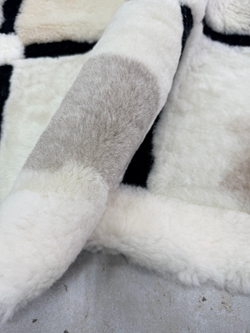 Ковер прямоугольный натуральный мех овчина, 210 х 170 см.