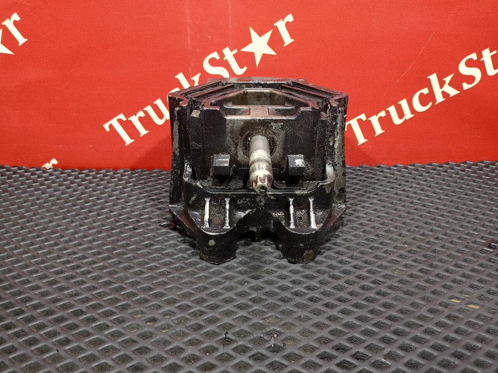 Подушка двигателя передняя