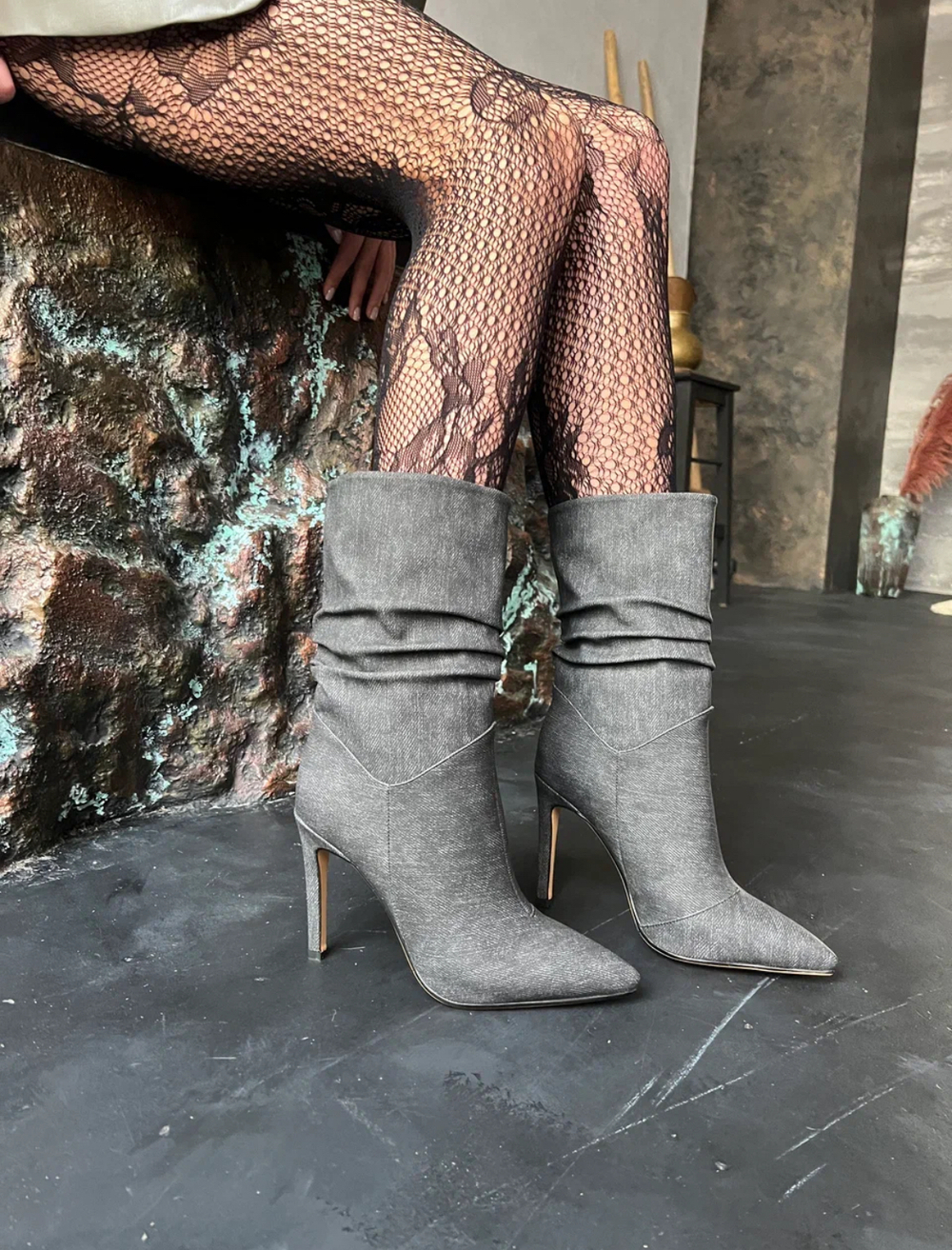 Ботильоны трубы на шпильке