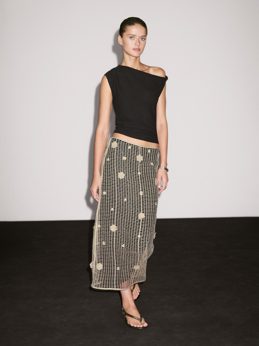 Massimo Dutti Юбка миди с цветочной вышивкой, кремовый