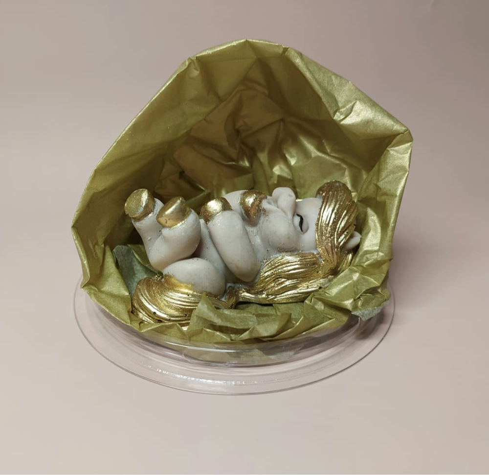 Фигурка из шоко глазури «Лошадка с золотой гривой» бежевый / золото