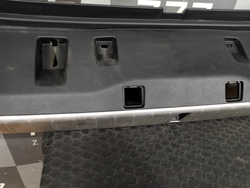 Обшивка накладка замка багажника BMW 7-Series (G11) 15-22 Б/У Оригинал 51476997488