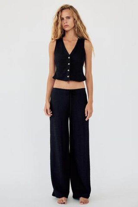 ZARA БРЮКИ ПРЯМОГО КРОЯ ИЗ РЕЛЬЕФНОЙ ТКАНИ, ЧЕРНЫЙ