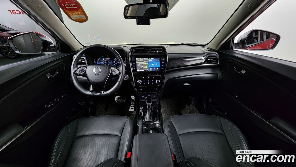 KG Mobility (Ssangyong) Very New Tivoli Бензин 1.5 2WD (01.2020)