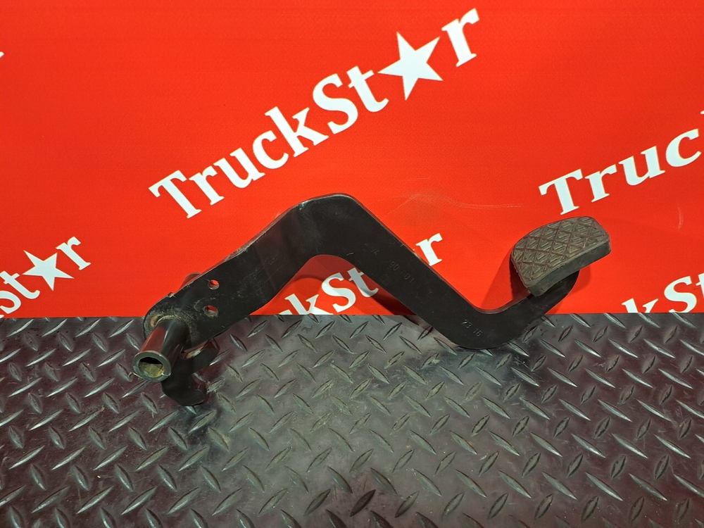 Педаль тормоза