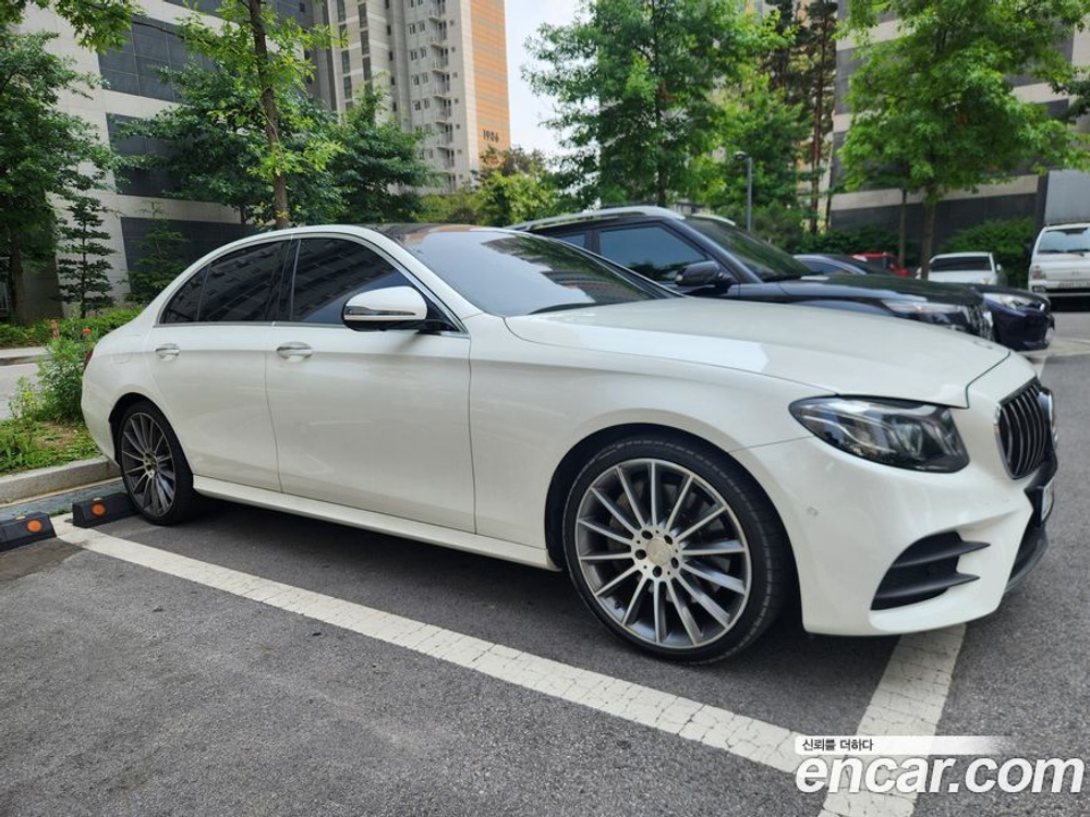 Mercedes-Benz E-Class W213 E350 4MATIC AMG Line (08.2019)