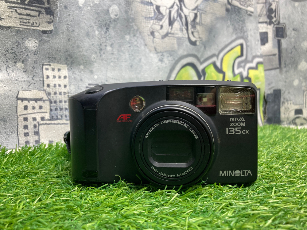 Minolta Riva Zoom 135EX