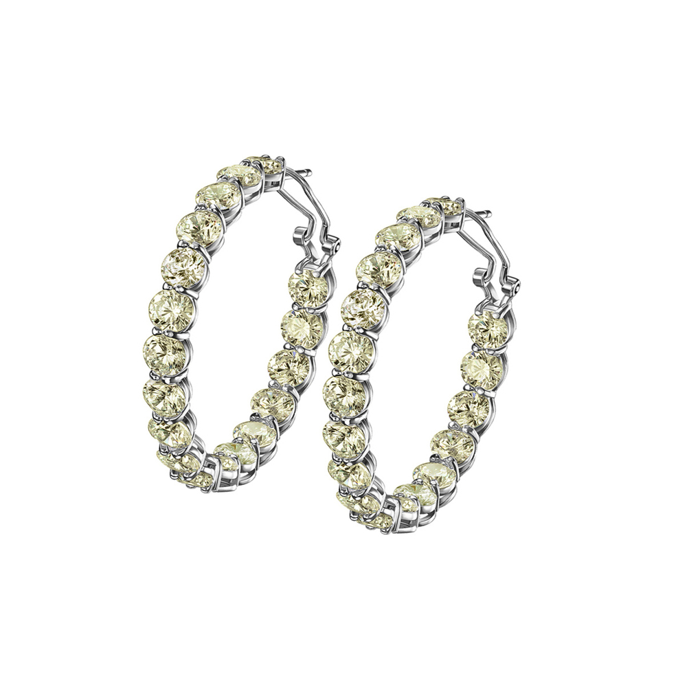 Серебряные серьги в форме конго – must have этого сезона. Блеск мерцающих фианитов в сочетании с серебром делают его роскошным и желанным. Столь стильный аксессуар вам точно не захочется снимать. Он подчеркнет женственность своей обладательницы. Диаметр изделия составляет 40 мм. Украшение выполнено из гипоаллергенного и высокопрочного серебра 925-й пробы.  Купить серьги в форме конго можно в нашем ювелирном магазине по адекватной стоимости. Украшение подойдет к любому наряду: вечернему платью, деловому костюму и даже к футболке и шортам. Доставка изделия осуществляется по всей России.
