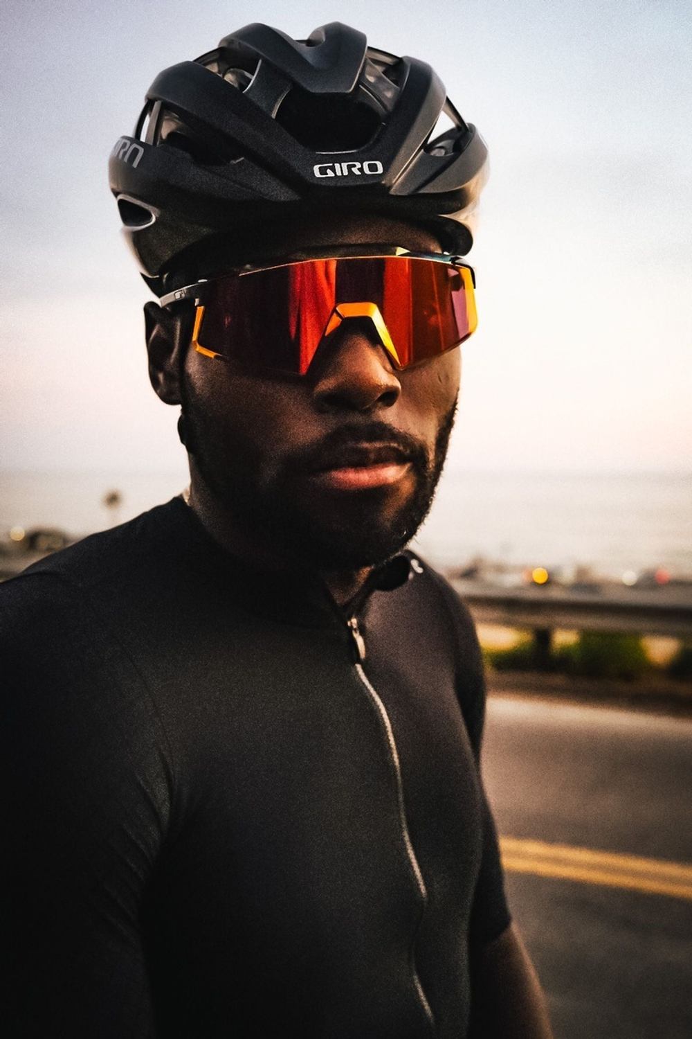 Спортивные очки 100% AEROCRAFT Soft Tact Black / HiPER Red Mirror Lens