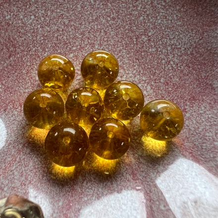 Янтарь. Камни для изделий на заказ. Цена зависит от вида заказанного изделия