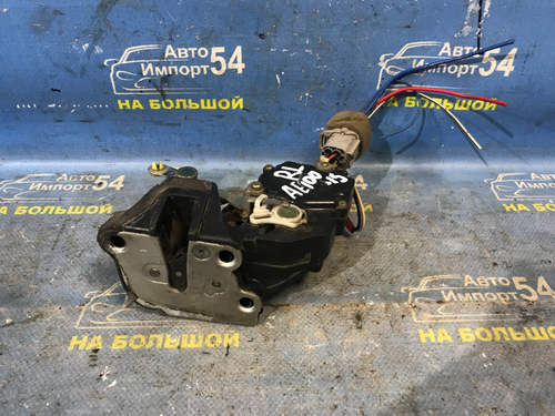 Замок двери задней левой TOYOTA SPRINTER 1992