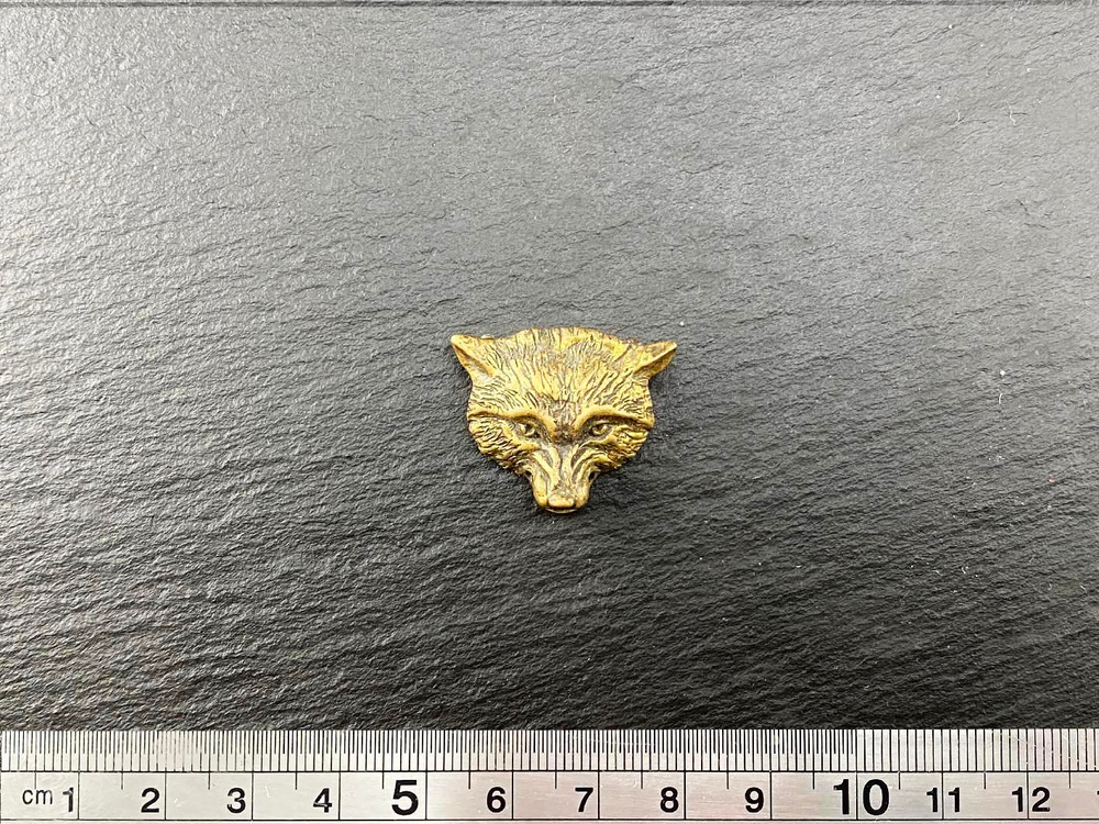 Подвеска. Волк с оскалом