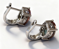 Ювелирные серьги из серебра 925 пробы,вставка султанит гидротермальный