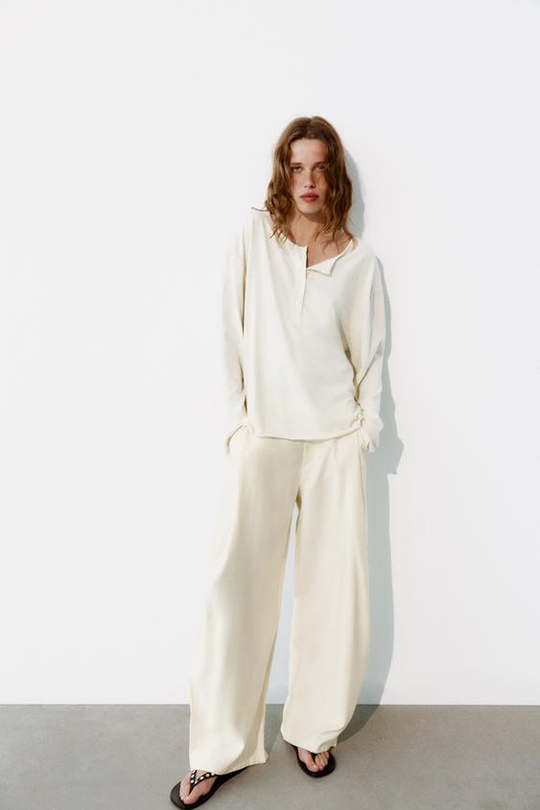 ZARA СТРУЯЩИЕСЯ БРЮКИ СО СКЛАДКАМИ, ЭКРЮ