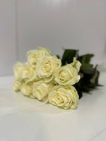 Букет из 9 шт белой розы 60см