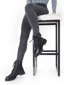 Ботинки женские зимние CARDICIANA A862-1