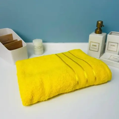 Полотенце махровое 70*120см «Comfort» цвет канареечный 03-010, плотность 300гр/м2 TJ, с петелькой-подвесом