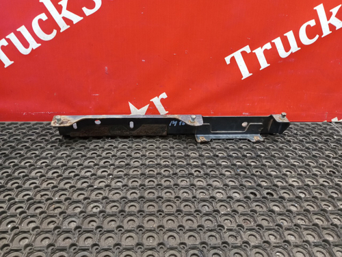 Кронштейн бампера левый