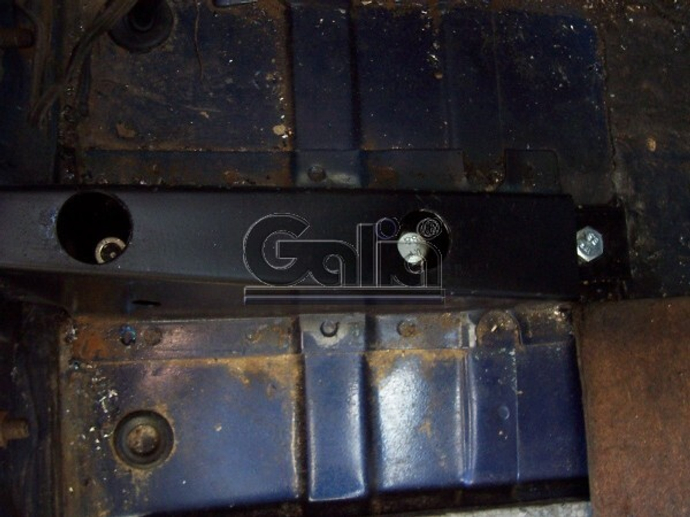 Фаркоп оцинкованный Galia D039A для Daewoo Nexia седан 1995-2010, Daewoo Espero седан 1995-1997(паспорт и сертификат в комплекте)(без электрики)