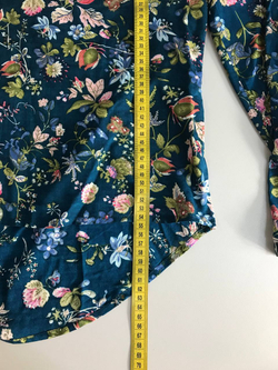 Блузка C'est la Vie практичная, маркировка S, визуально на 44 размер