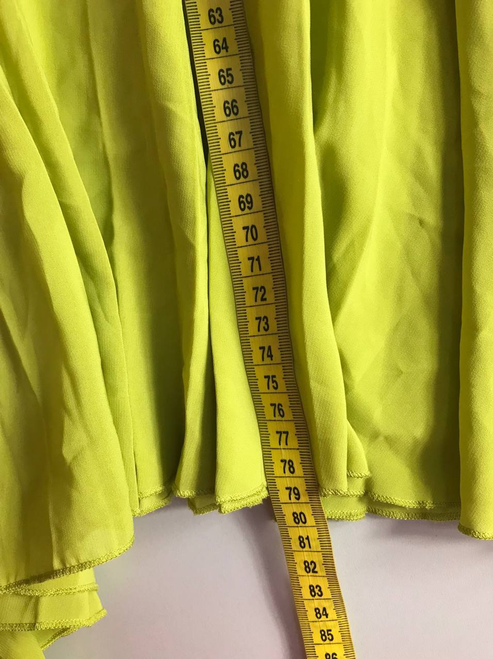 Юбка Kiara цвета солнечного лимона, визуально 44 размер