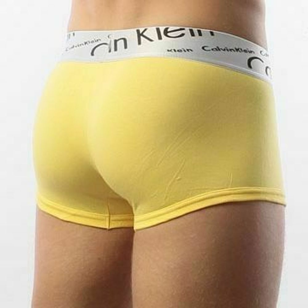 Мужские трусы боксеры желтые  с косой резинкой Calvin Klein Steel Boxer Italics Yellow