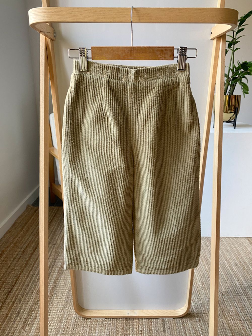 Вельветовые брюки Louise Misha, 104