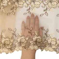 Вышивка на сетке бежевая 25 см, (нитки)