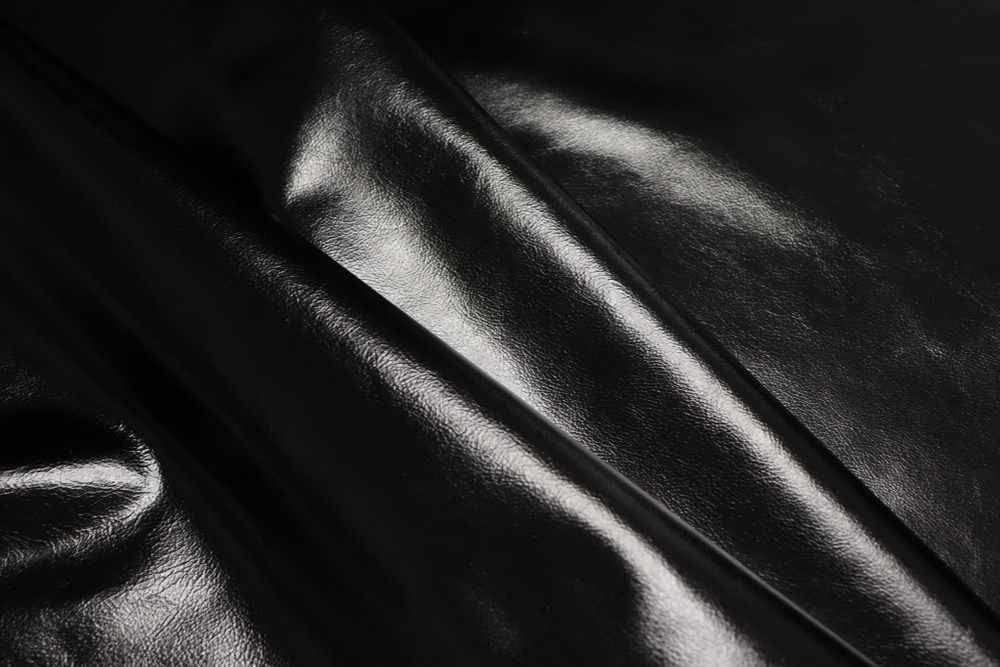 1,1-1,3 Кожа Галантерейная Блэк Спик