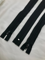 Молния черная