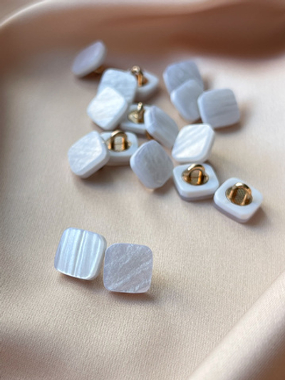 Пуговицы Квадрат Белые 11 мм