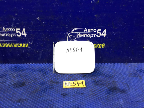 Лючок бензобака NISSAN ELGRAND 2005