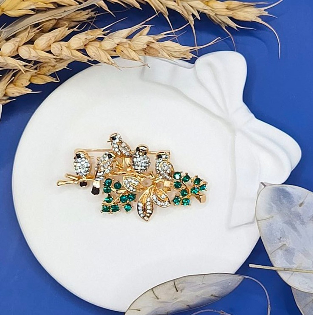 Брошь "Птицы"изделие из страз горного хрусталя.